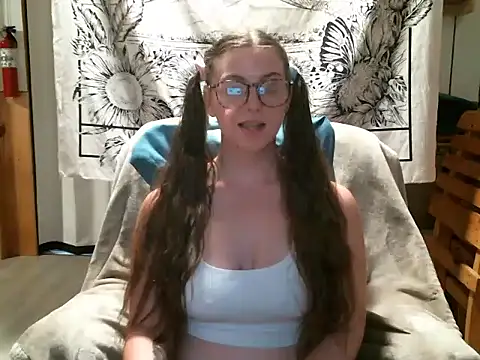 XXX chat uživo modela katie_kitten38