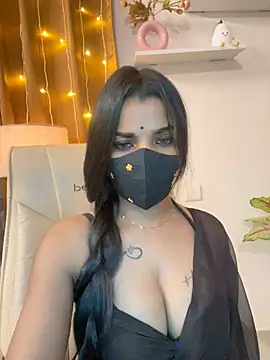its_ur_flora Adlı Modelin Canlı XXX Sohbeti