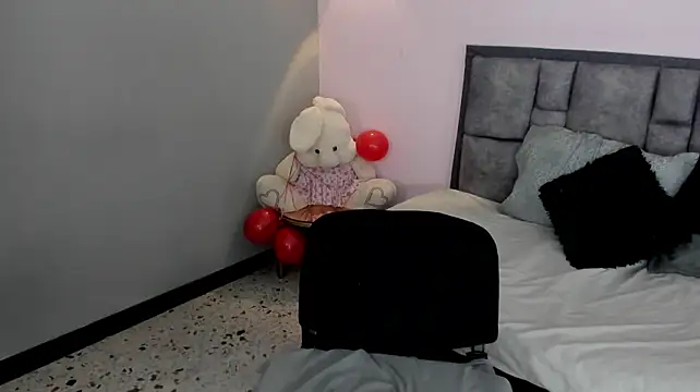 Anthonela_Evanss Chat XXX in diretta