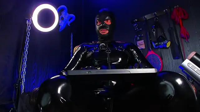 แชท XXX สดของ Master_Connor_BDSM