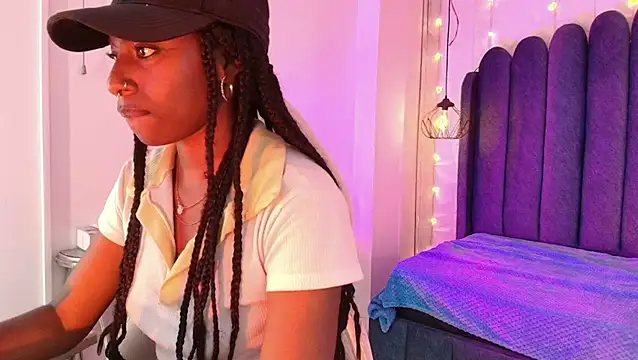 Queen_perla_ Live XXX-Chat