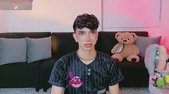 แชท XXX สดของ Jamess_Brown