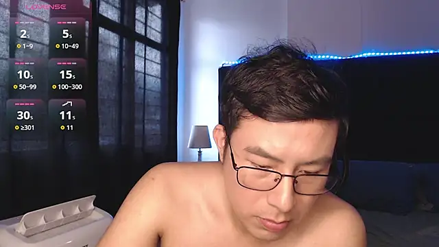 Chat XXX en directo de andrewmhilton_