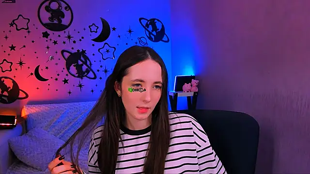 bella_dorn Chat XXX live
