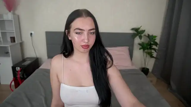 WildKittenX_'s Live XXX Chat