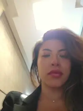 Karen_San_Miguel - Wet my pussy in the uber+ video so hot🥵