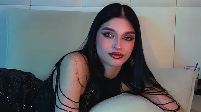 BeverlyMost live XXX chat