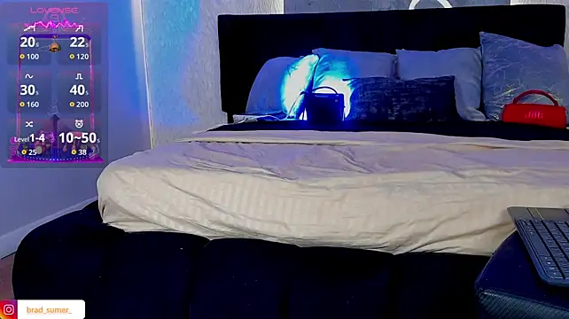 Brad_Summer Live XXX-chat