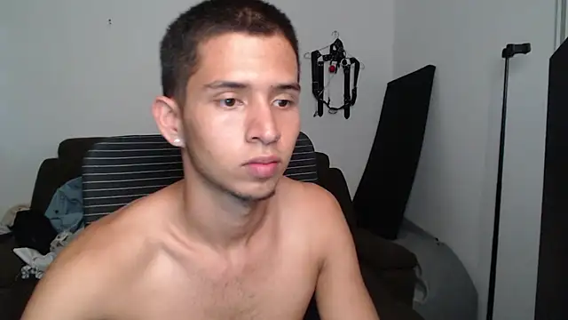 Czat XXX na żywo – harold_18_