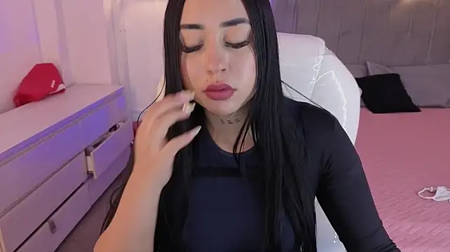 iam_sofiia Adlı Modelin Canlı XXX Sohbeti