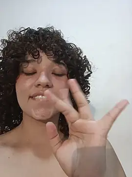 Cutecurly: онлайн-секс-чат