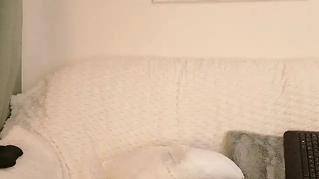 Sarah4you's Live XXX Chat