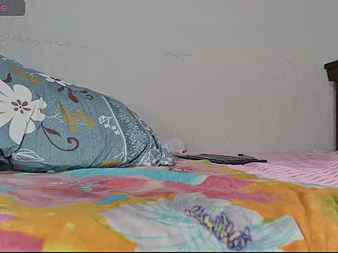 Karentatiana_'s Live XXX Chat