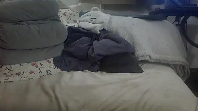 XXX chat uživo modela mad2moi