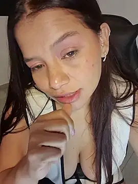 Loly_marc3 – Naživo XXX chat