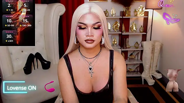 PrettyCockAthena 即時 XXX 聊天