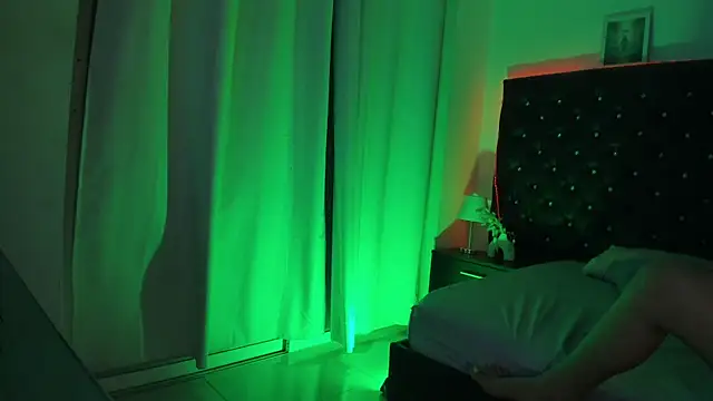 BellaRoge Chat XXX live