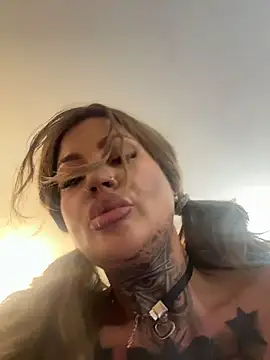 krysstal003 Chat XXX in diretta