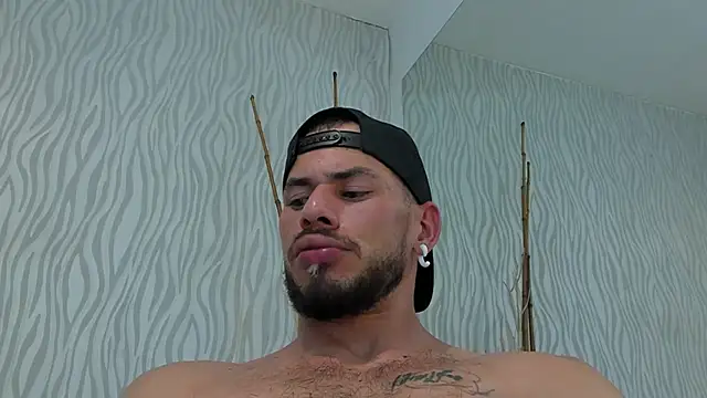 Chat +18 de dylan_jacobx ao vivo