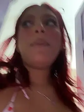 GiaRedd XXX чат на живо
