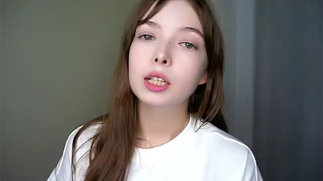 SharaHirstein XXX чат на живо