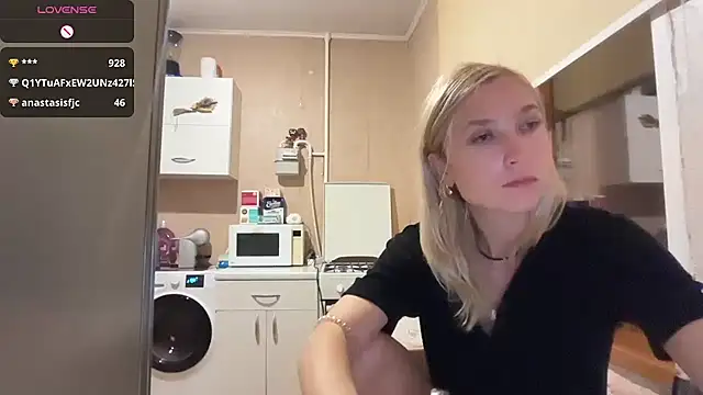 AngelJeni Adlı Modelin Canlı XXX Sohbeti