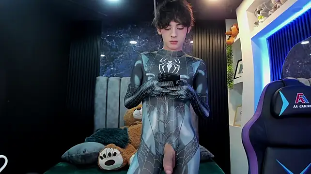 MathiasGreen_ Adlı Modelin Canlı XXX Sohbeti