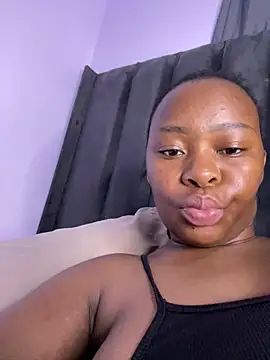 MiyaXo2's Live XXX Chat