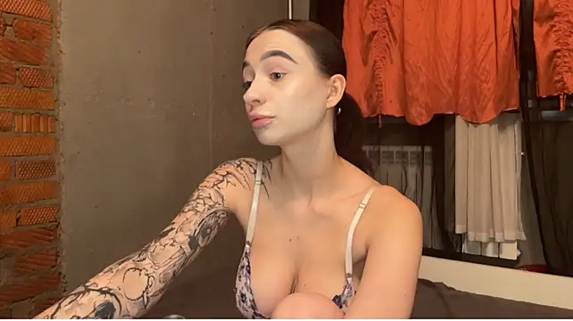 Chatroom XXX en direct de imChatty_Alice