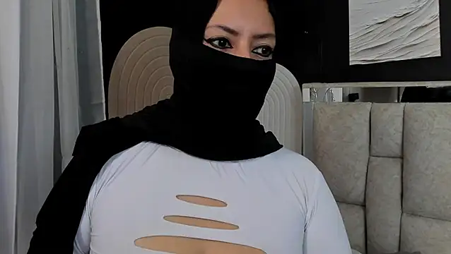 دردشة Qamar_Khalifa الجنسية المباشرة