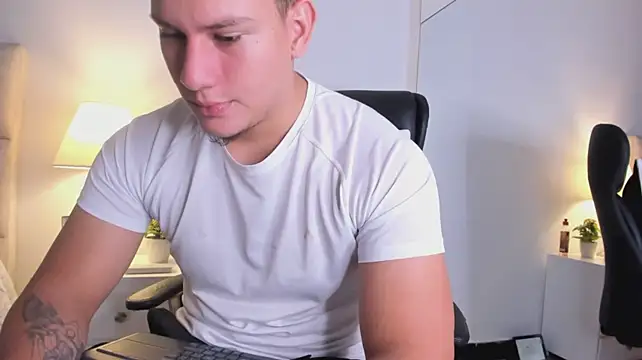 Czat XXX na żywo – Chriss_Diamond