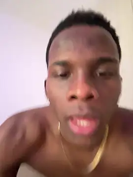 Chatroom XXX en direct de JacksonMuller_