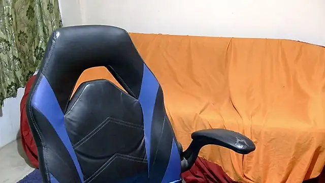 Darkkras Adlı Modelin Canlı XXX Sohbeti