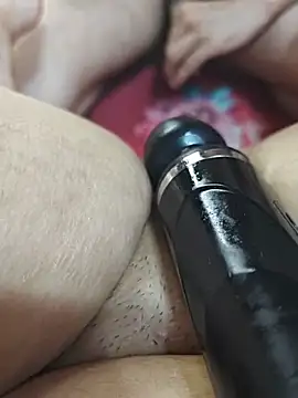 Nour_sexy99: διαδικτυακό σόου στην κάμερα