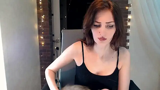 Czat XXX na żywo – ms_kelarini