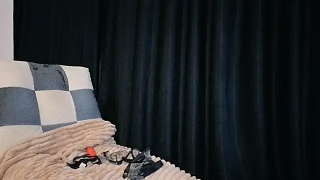 צ'אט XXX בשידור חי של savylisa