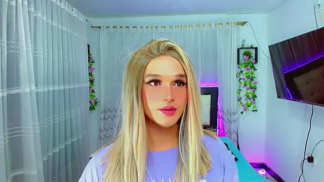 TaylorMon Adlı Modelin Canlı XXX Sohbeti