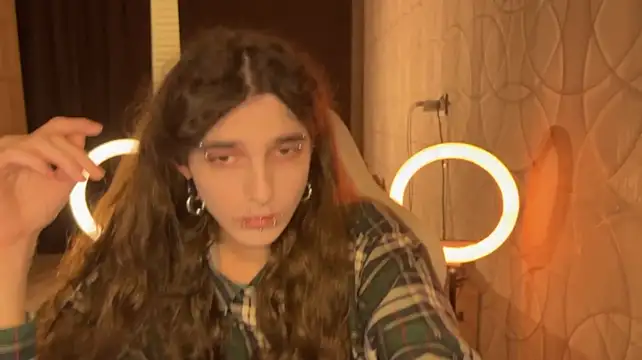 Kriisp élő XXX-chatje