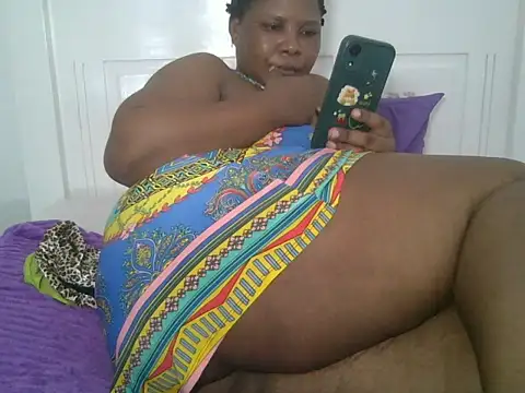 African_Bigjuicyass - Help me pay my rent Daddy