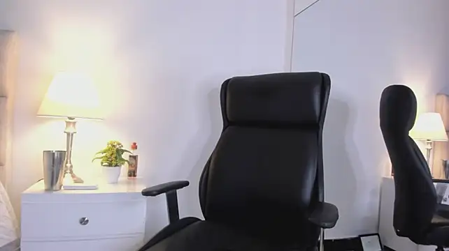 Chriss_Diamond Live XXX Chat
