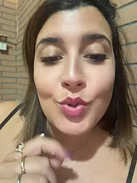 צ'אט XXX בשידור חי של Novababy18