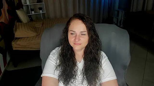Chatroom XXX en direct de Chorna_Rouse