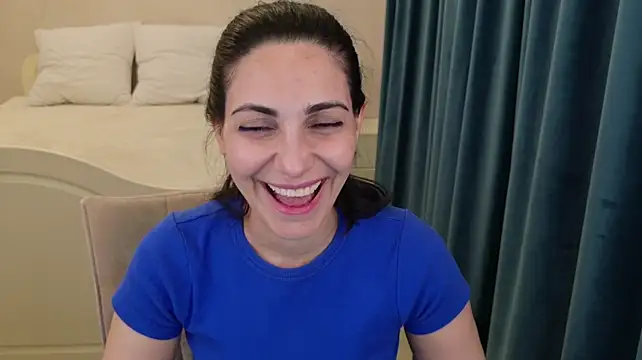 دردشة LovelyBeatrice الجنسية المباشرة