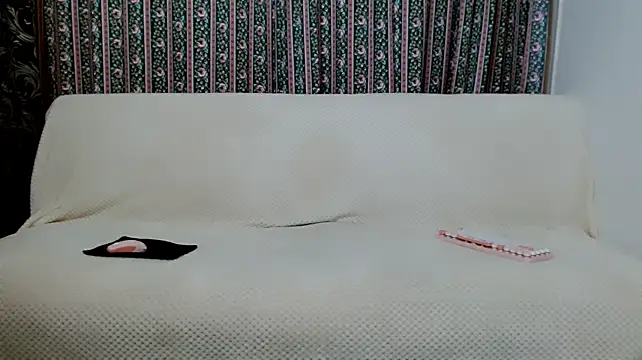 Chat +18 de simona_hourglass ao vivo
