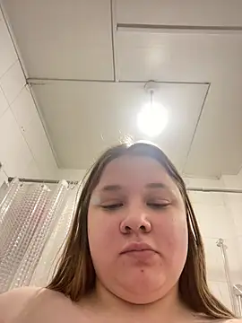SweetLunari - flash tits