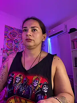 Amarantha_666 - flash boobs