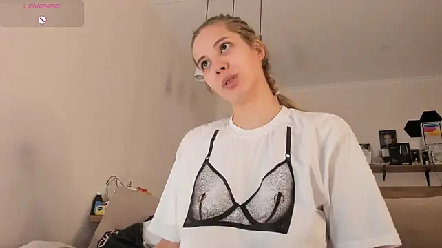 צ'אט XXX בשידור חי של Hot__K