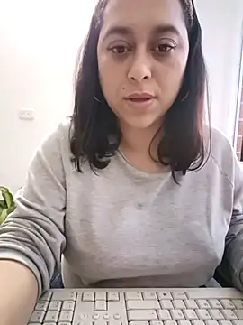 دردشة Queen_Yess الجنسية المباشرة