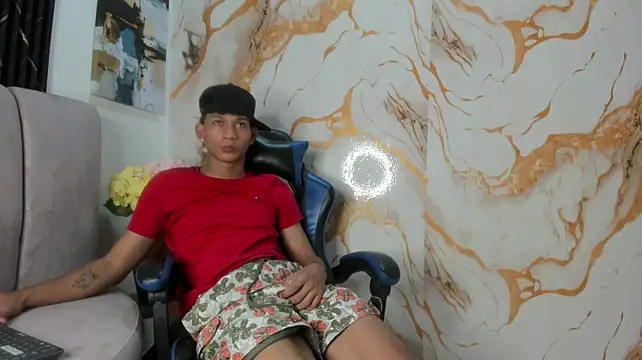 SUMMER_BOYn Live XXX chat