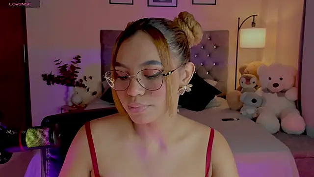 OxanaFedorova1- - fingerts in pussy